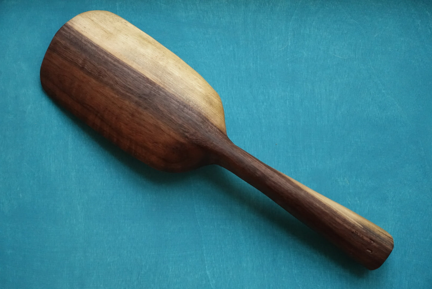 Serving Scoop in Walnut